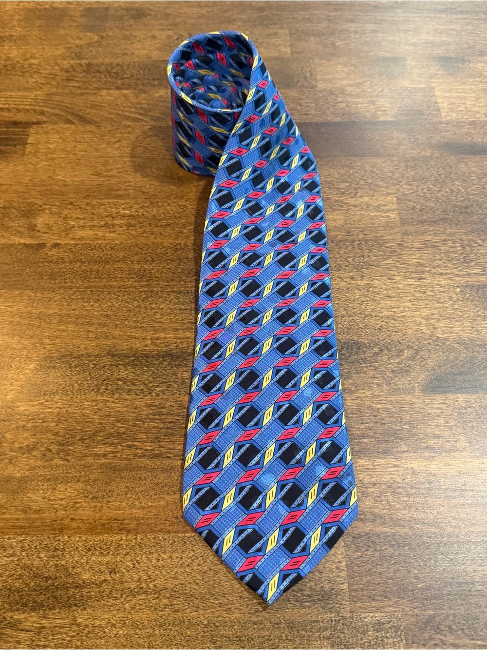 BRIONI Blue Geometric Silk Tie Hand Made In Italy 57"-3.75” Great Condition